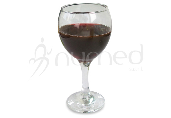 Wine, red, in glass goblet