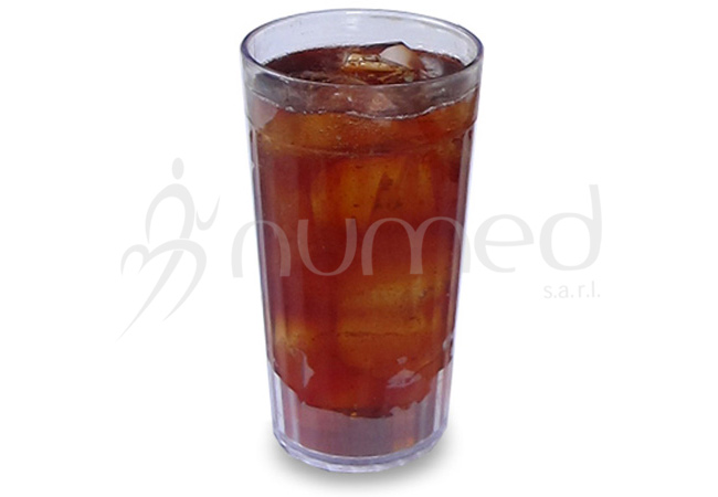 Soft drink, in polycarbonate tumbler